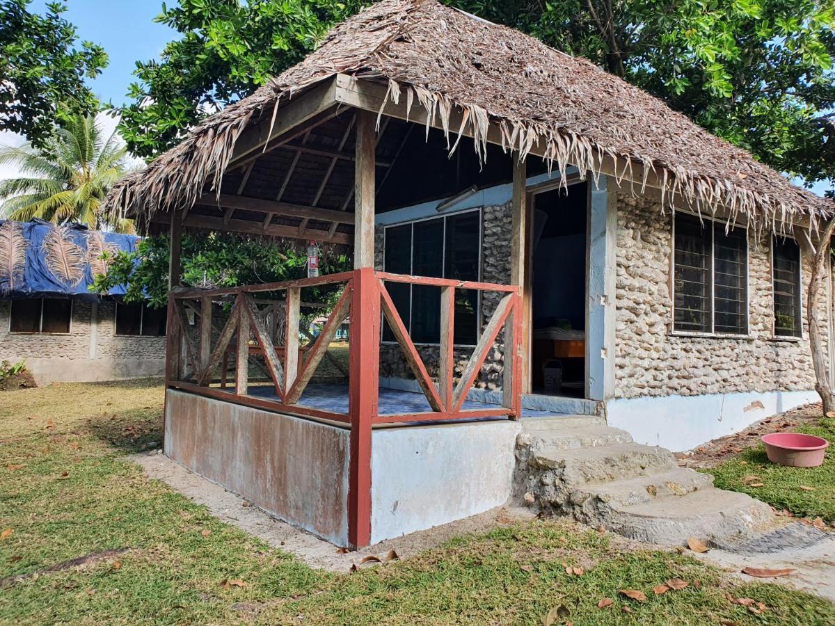 Lonnoc Beach Lodge Hog Harbour Exterior foto